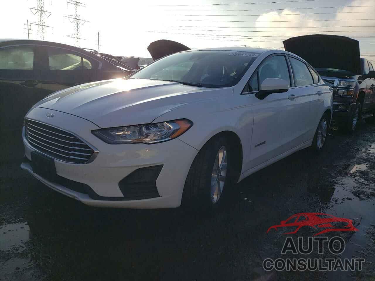 FORD FUSION 2019 - 3FA6P0LU5KR225754