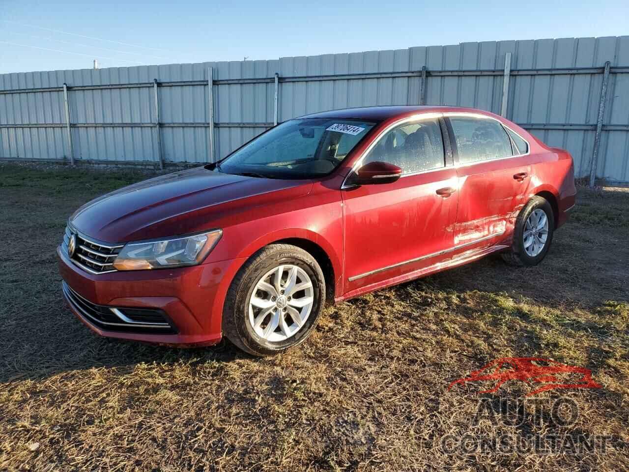 VOLKSWAGEN PASSAT 2017 - 1VWAT7A35HC069657