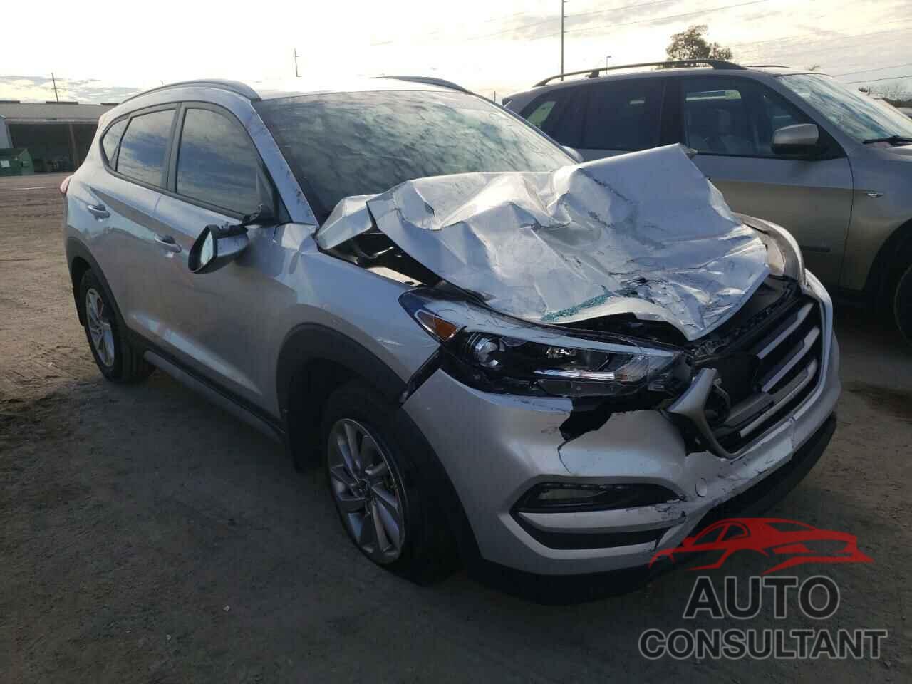 HYUNDAI TUCSON 2018 - KM8J33A25HU540070