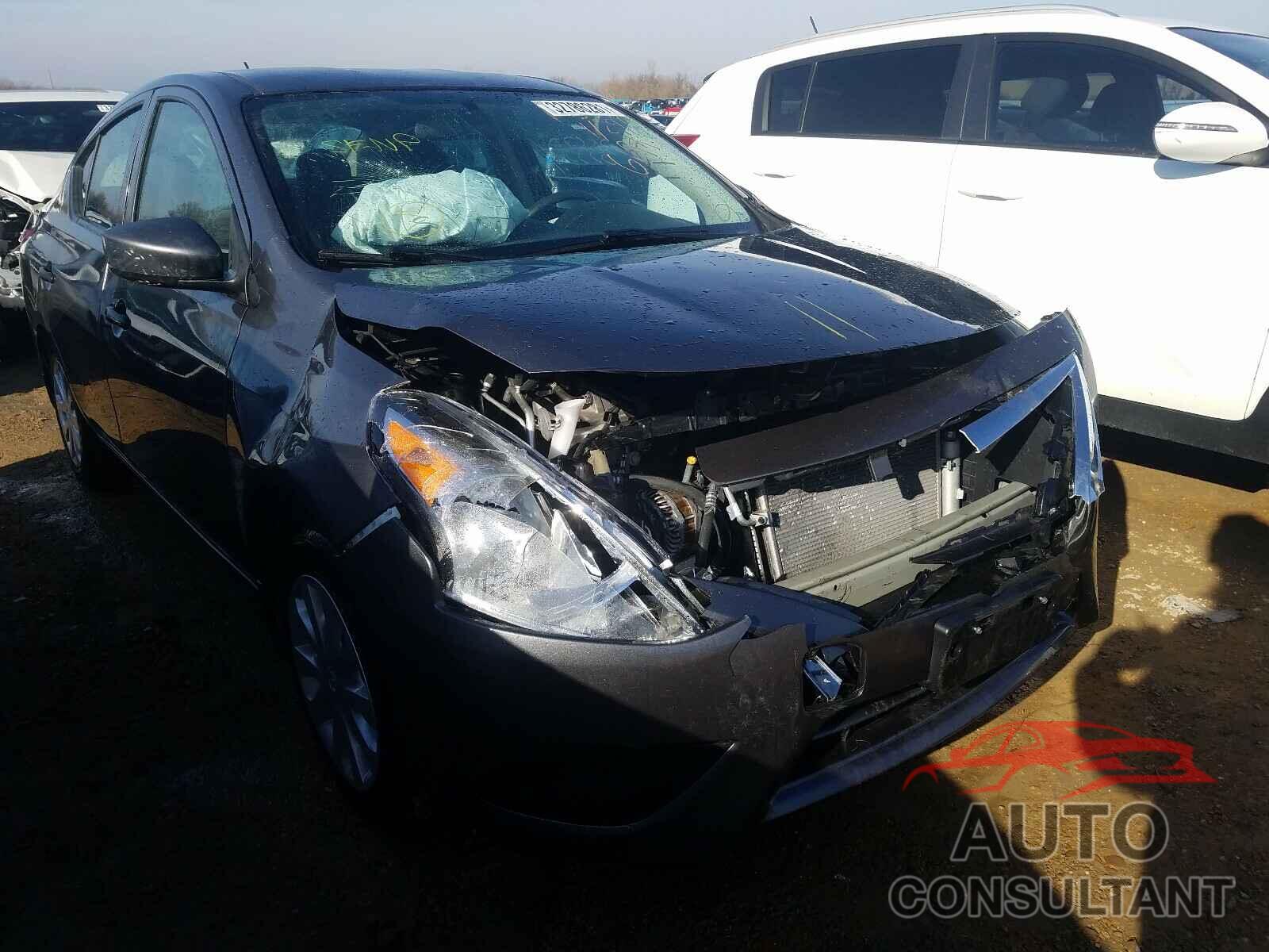 NISSAN VERSA 2019 - 3N1CN7AP2KL806191
