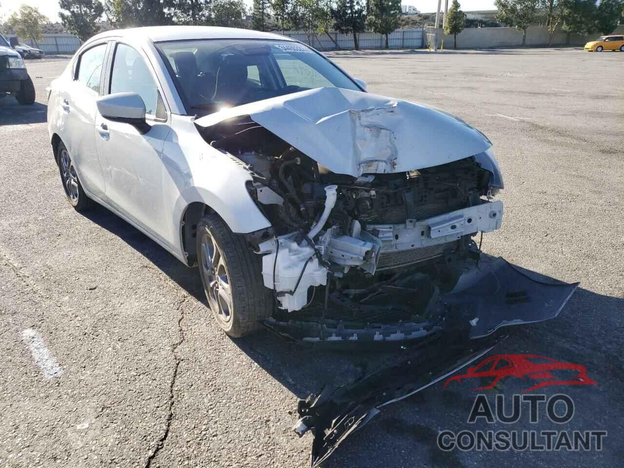 TOYOTA YARIS 2019 - 3MYDLBYV0KY521654