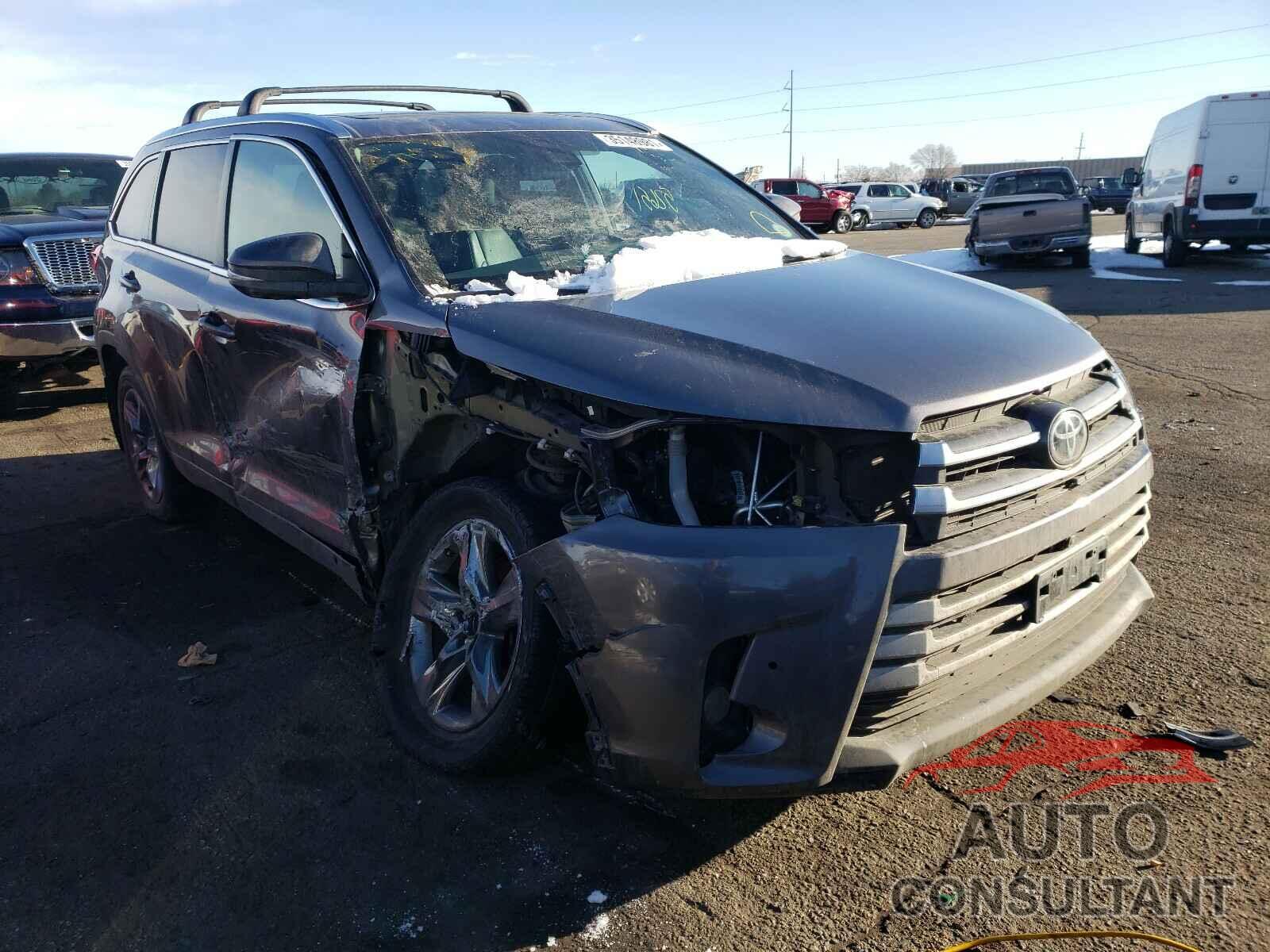 TOYOTA HIGHLANDER 2018 - 5TDDZRFH3JS828745