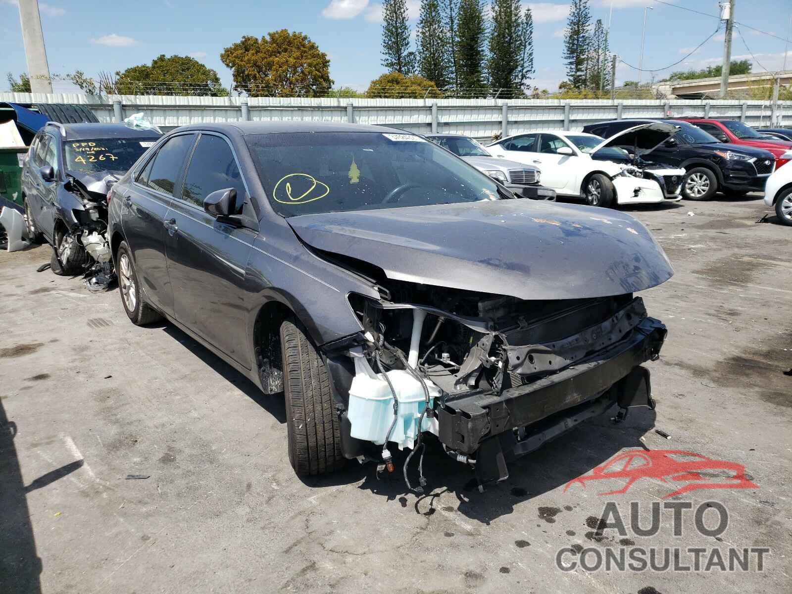 TOYOTA CAMRY 2016 - 4T4BF1FK8GR554025