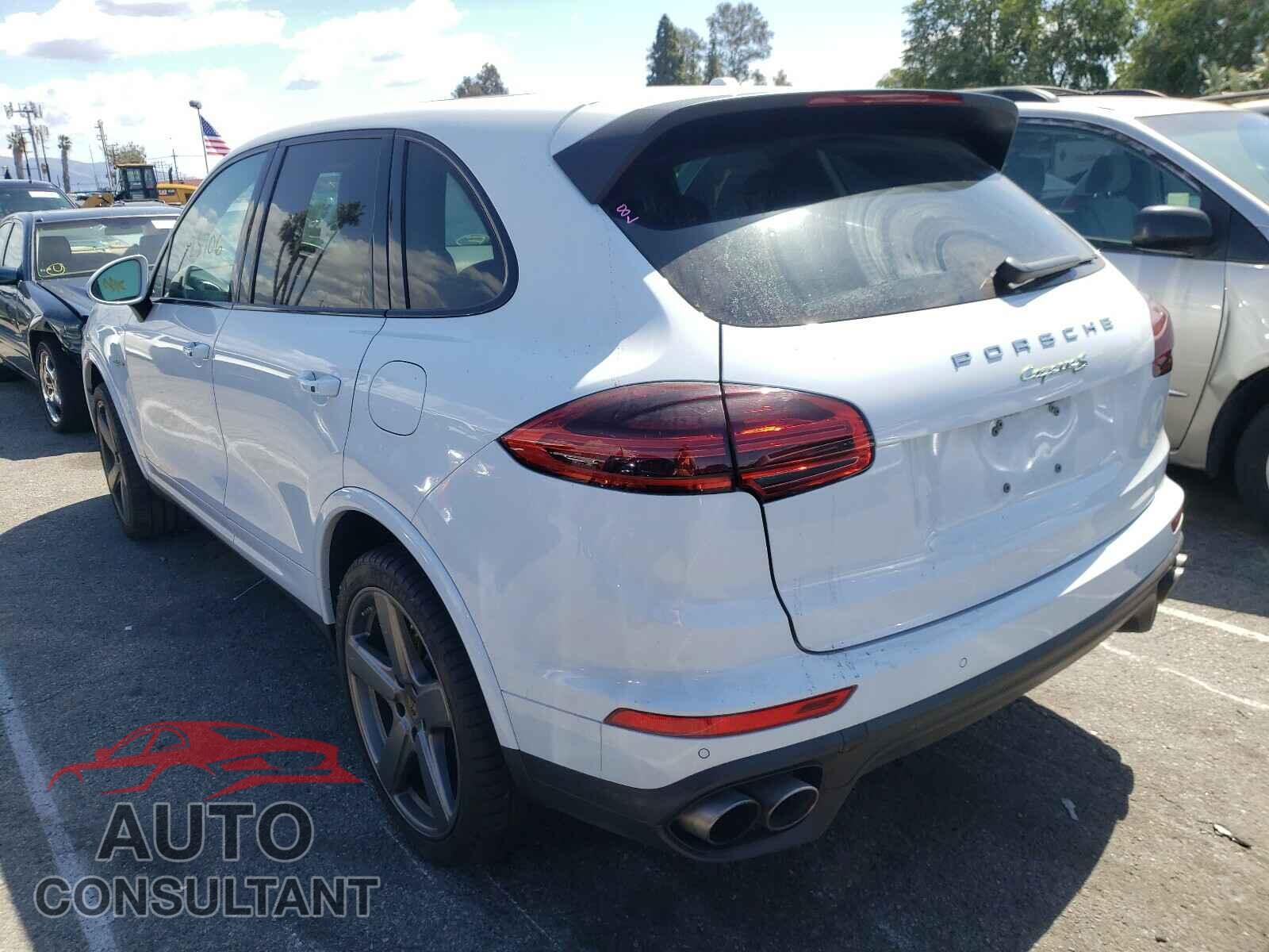 PORSCHE CAYENNE 2017 - WP1AE2A20HLA74805