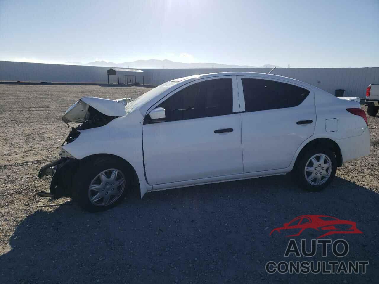 NISSAN VERSA 2019 - 3N1CN7AP5KL816195