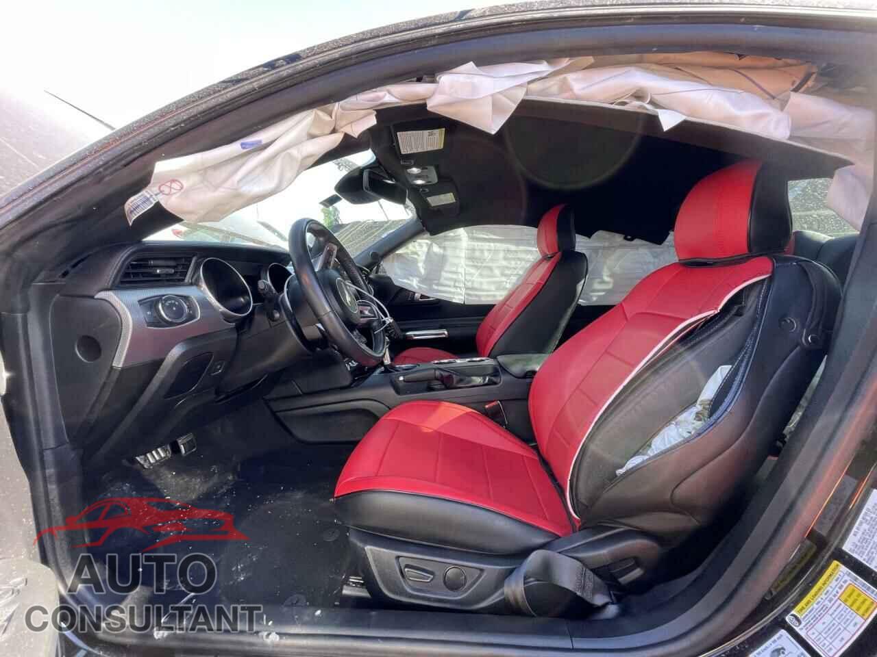 FORD MUSTANG 2021 - 1FA6P8CF4M5151457