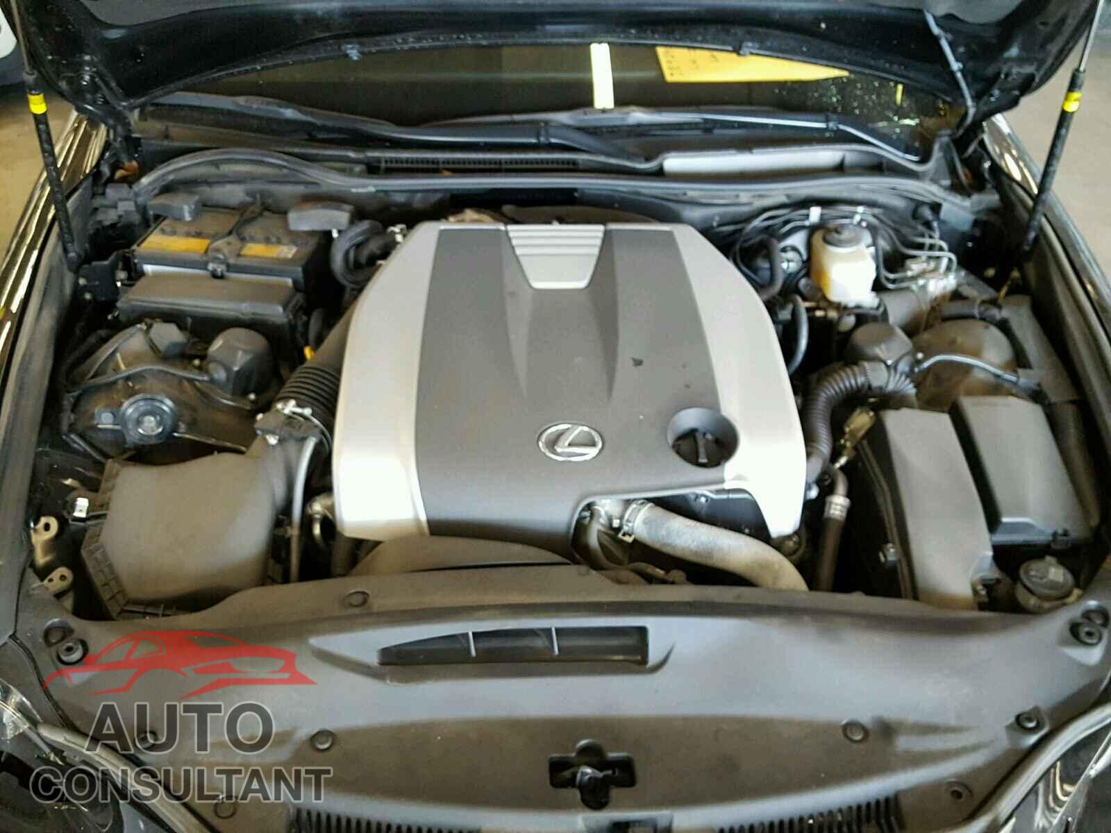 LEXUS IS 2015 - JTHCE1D26F5009442