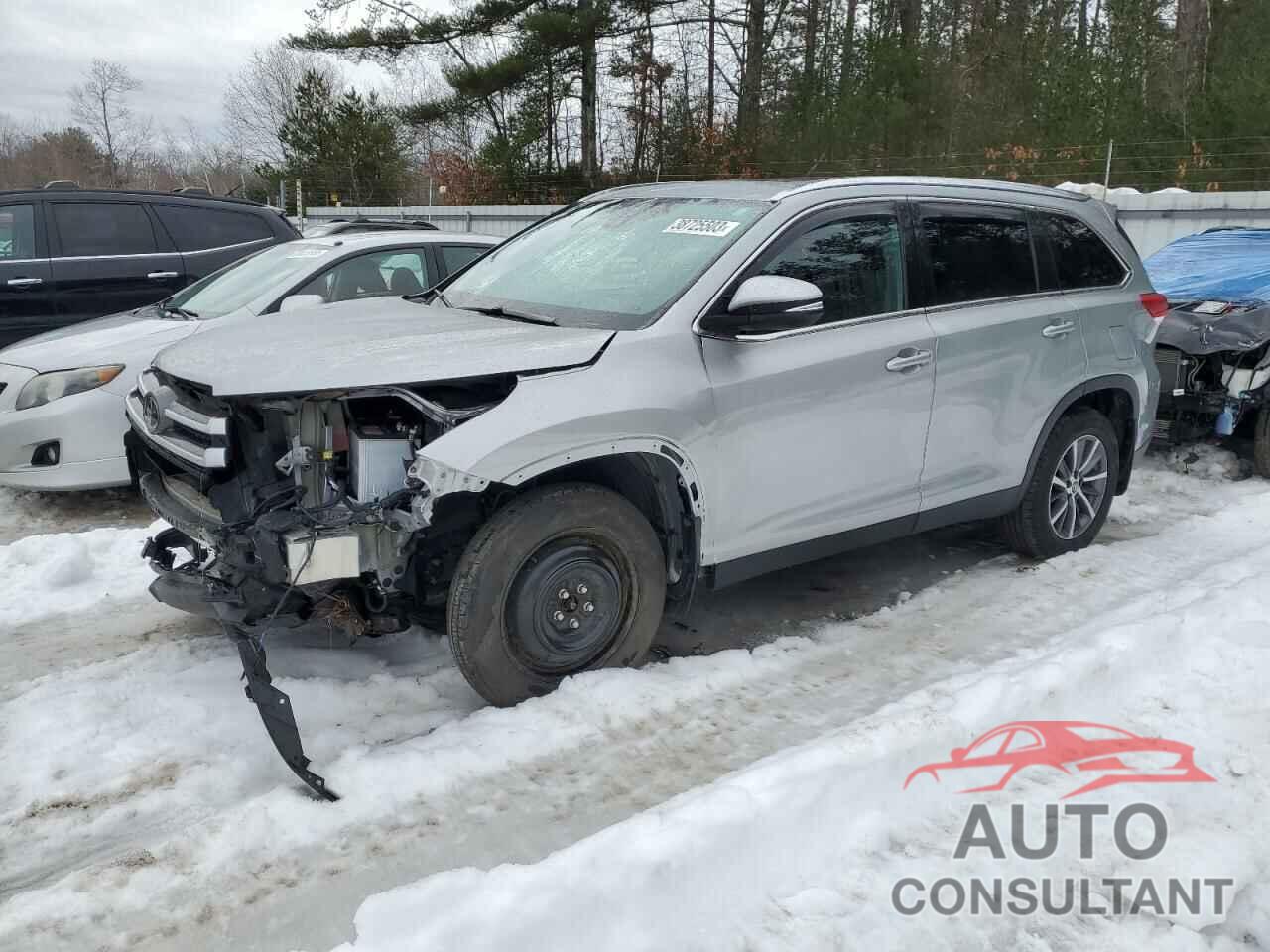 TOYOTA HIGHLANDER 2019 - 5TDJZRFH3KS581330
