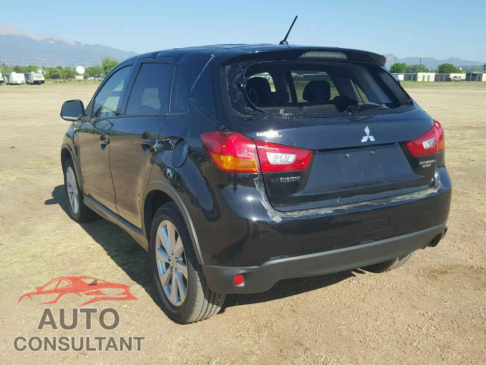 MITSUBISHI OUTLANDER 2015 - 4A4AR3AU2FE033177