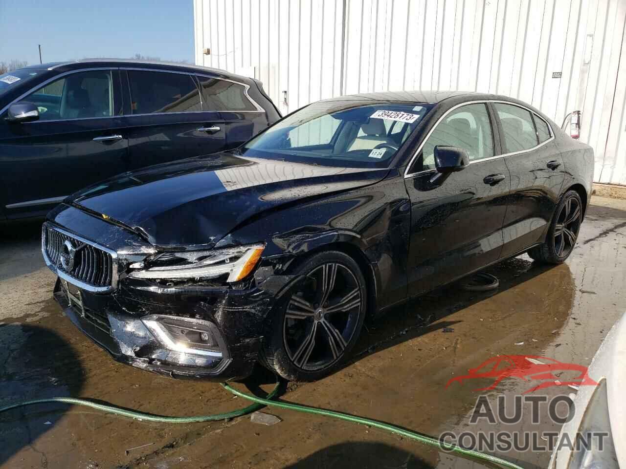 VOLVO S60 2019 - 7JR102FL0KG003395