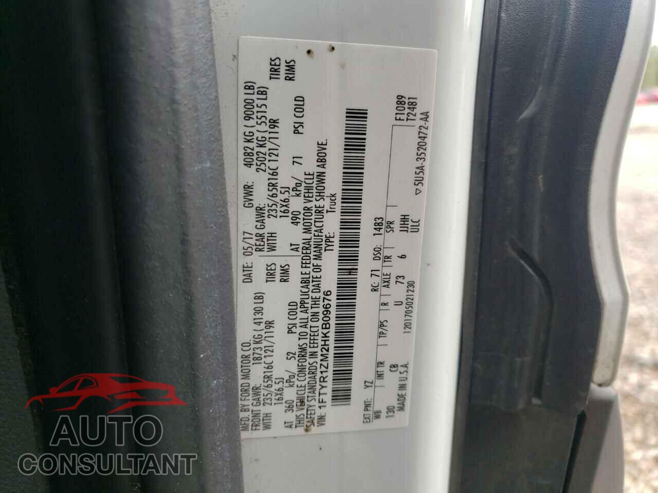 FORD TRANSIT CO 2017 - 1FTYR1ZM2HKB09676