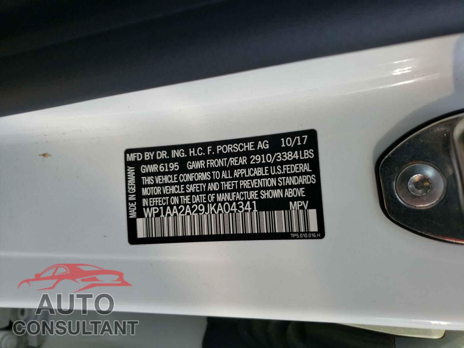 PORSCHE CAYENNE 2018 - WP1AA2A29JKA04341