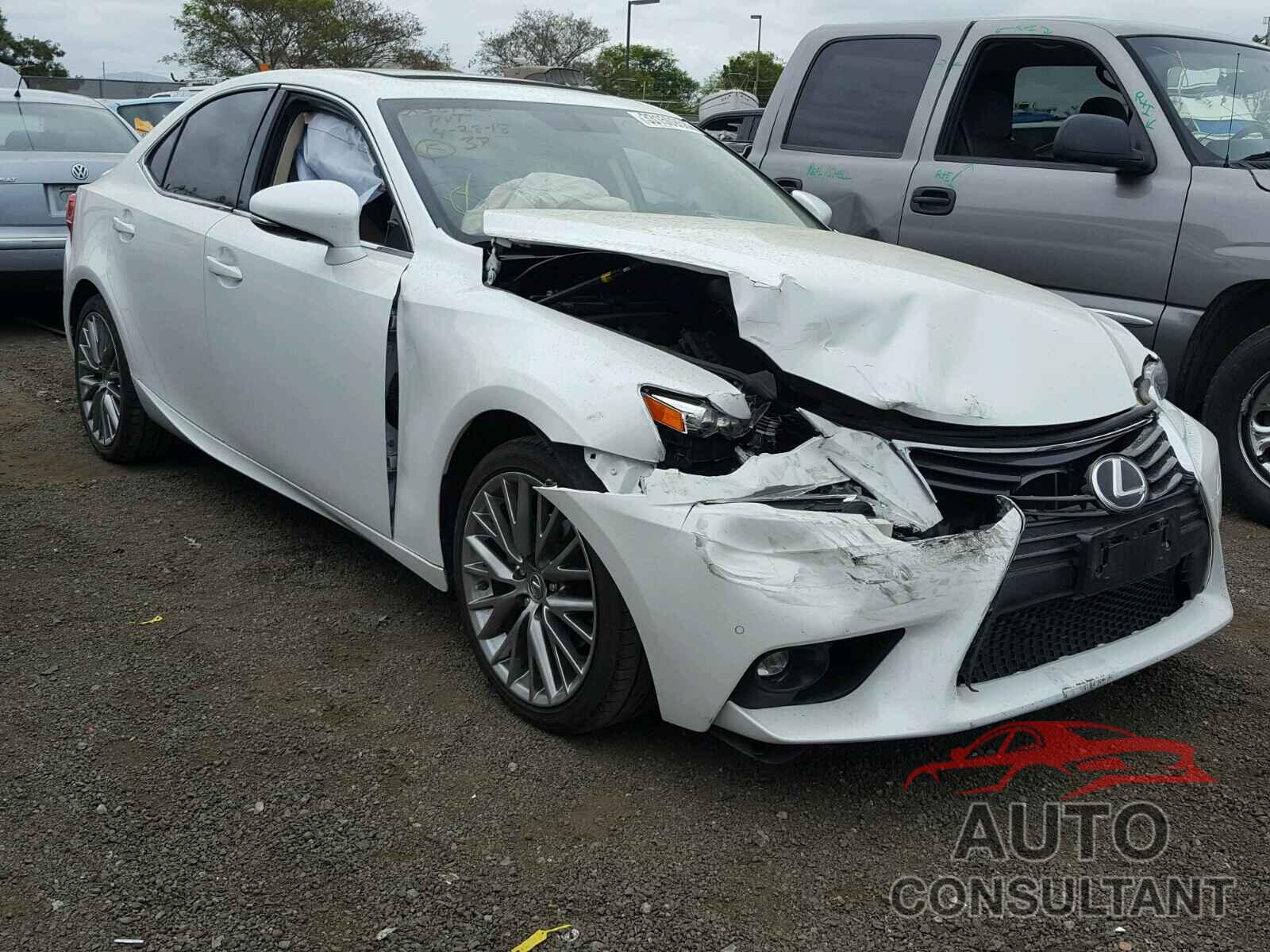 LEXUS IS250 2015 - JTHBF1D24F5051567