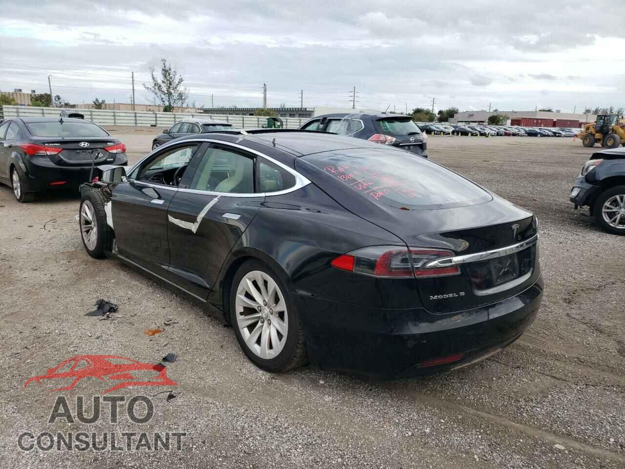 TESLA MODEL S 2017 - 5YJSA1E15HF220163