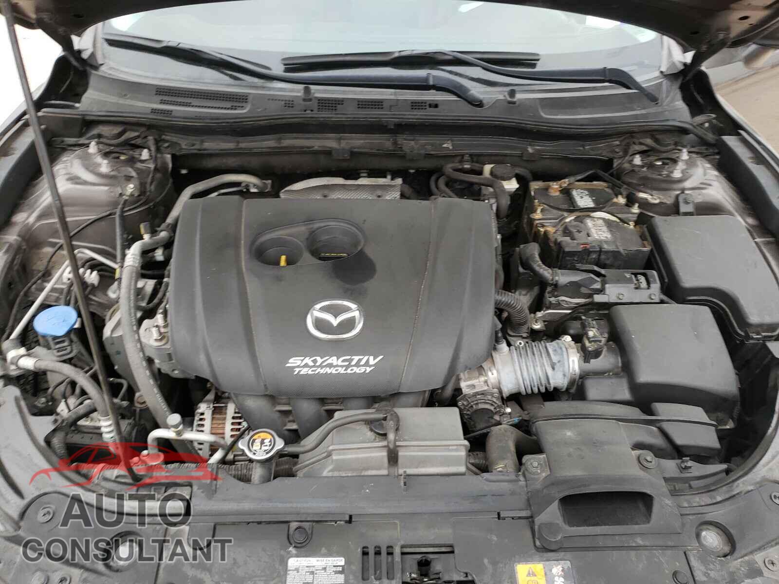 MAZDA 3 2017 - 3MZBN1V76HM123782