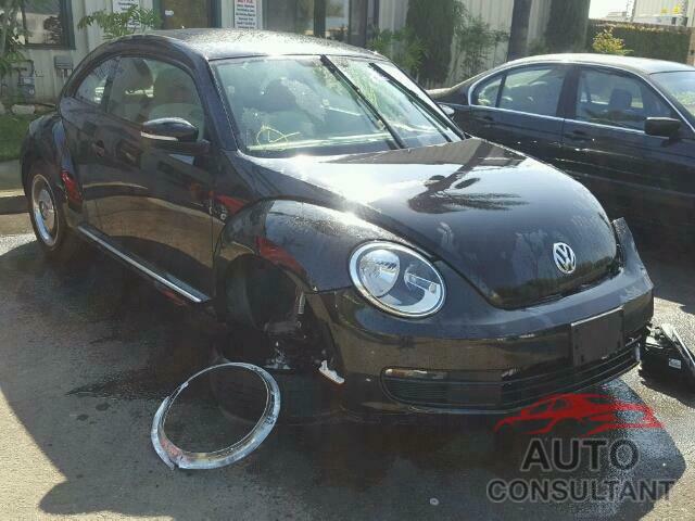 VOLKSWAGEN BEETLE 2016 - 3VWF17ATXGM638169