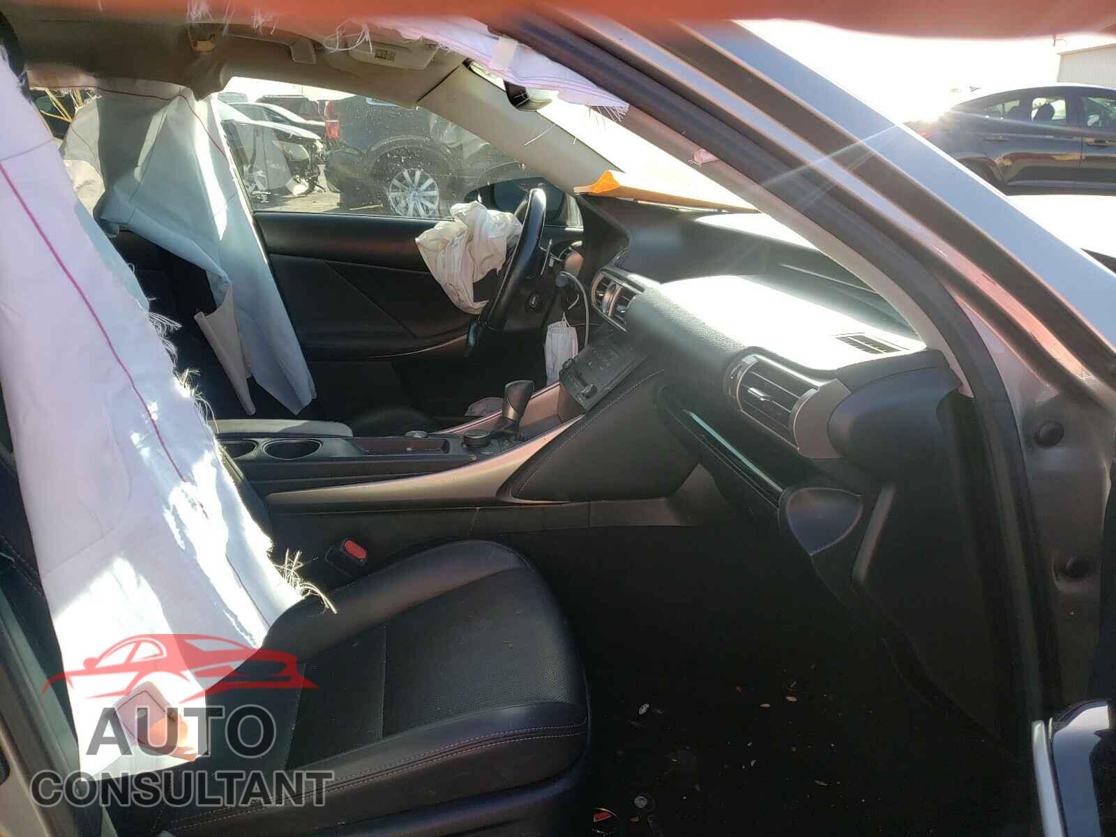 LEXUS IS 2016 - JTHBA1D24G5015281