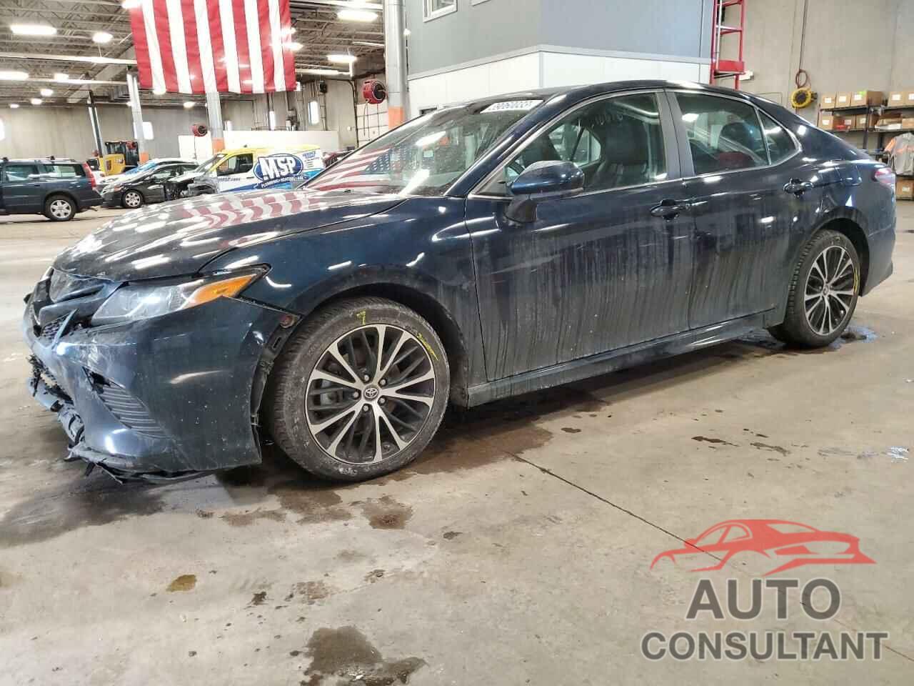 TOYOTA CAMRY 2018 - 4T1B11HK3JU598737