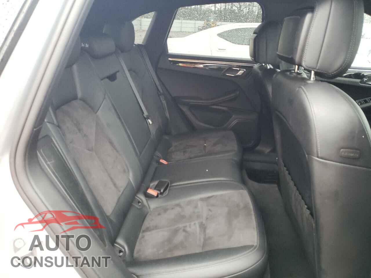 PORSCHE MACAN 2017 - WP1AA2A5XHLB01417