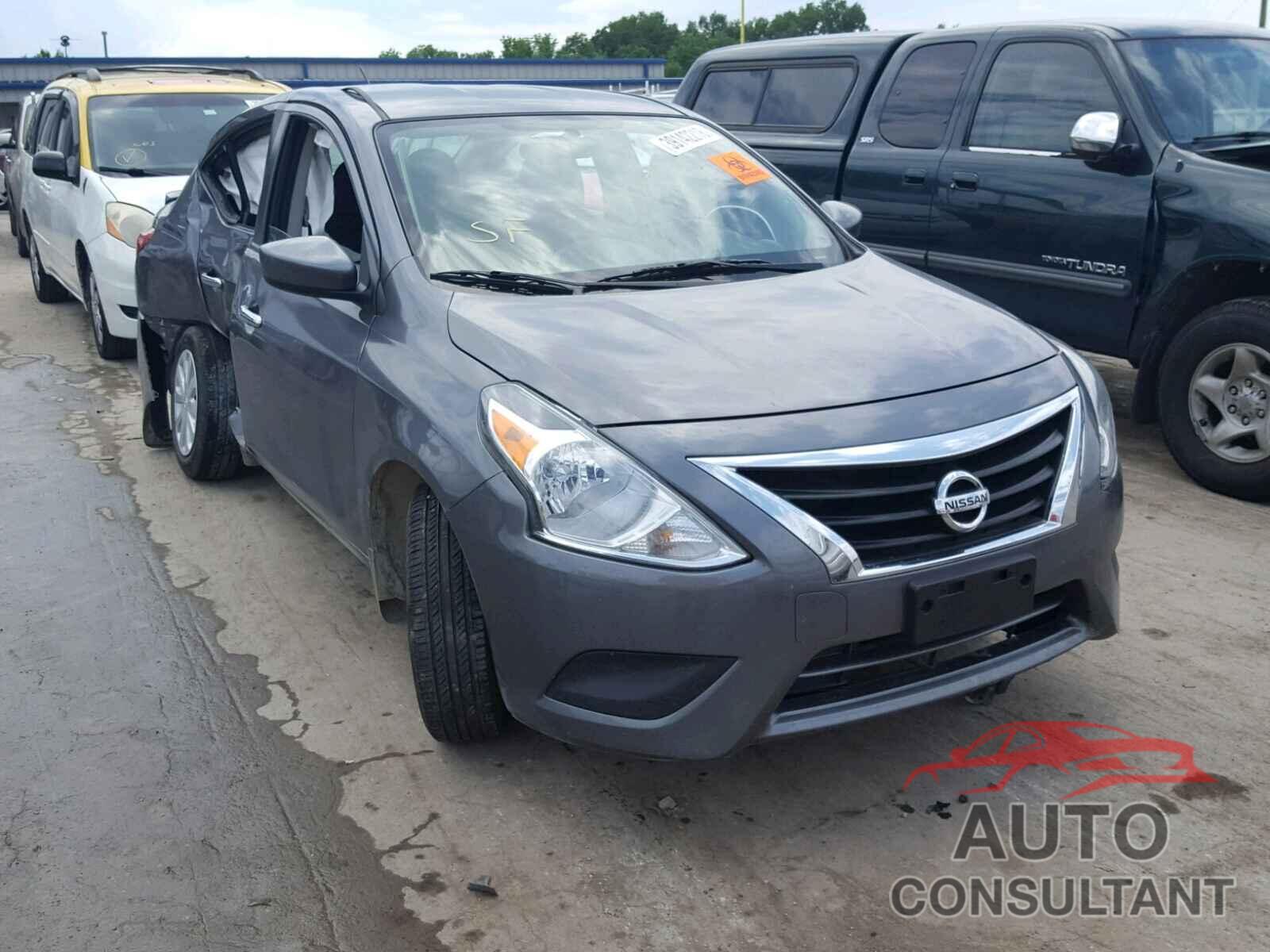 NISSAN VERSA 2017 - 3N1CN7AP0HL813410