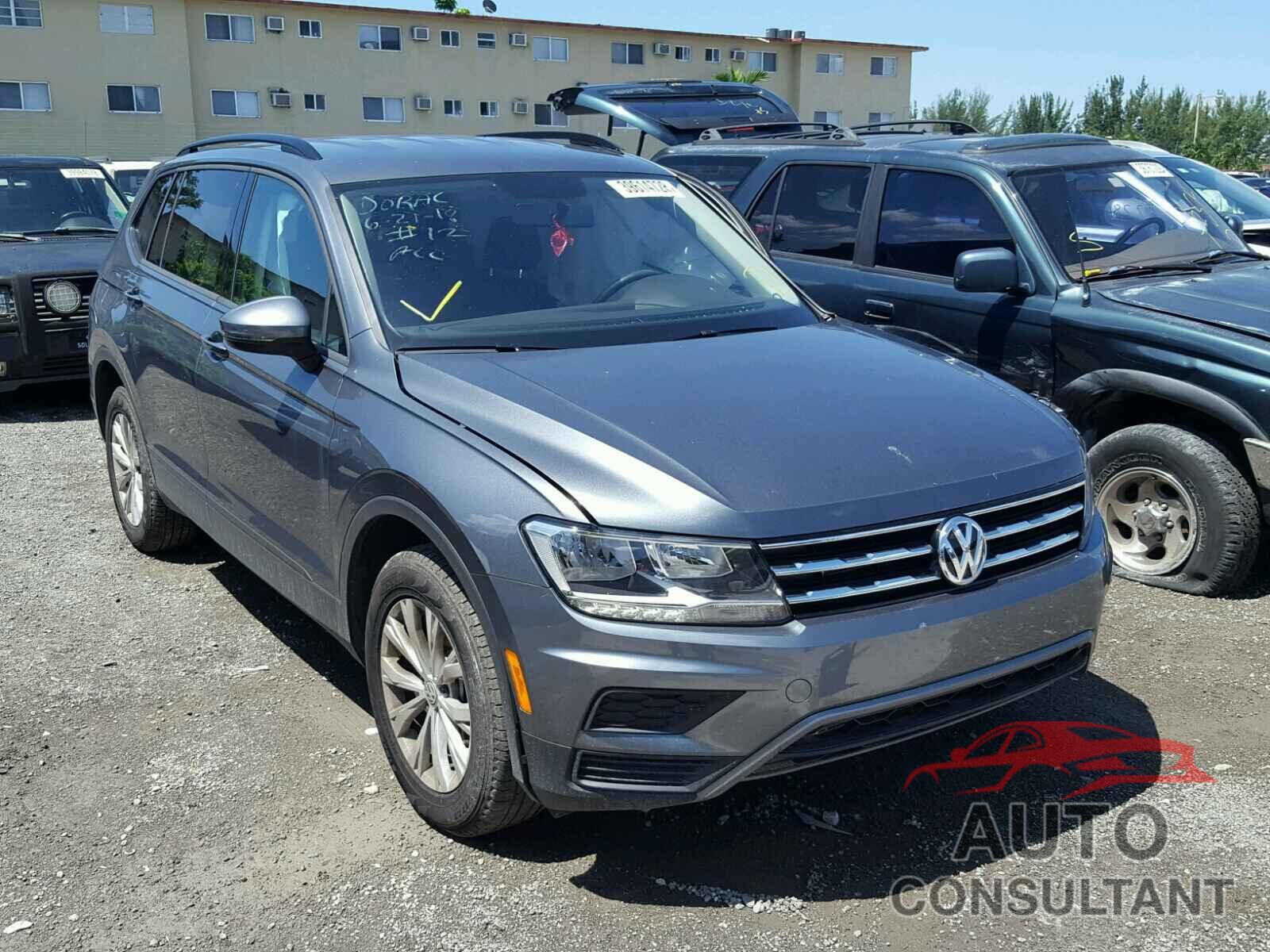 VOLKSWAGEN TIGUAN S 2018 - 3VV1B7AX3JM088724