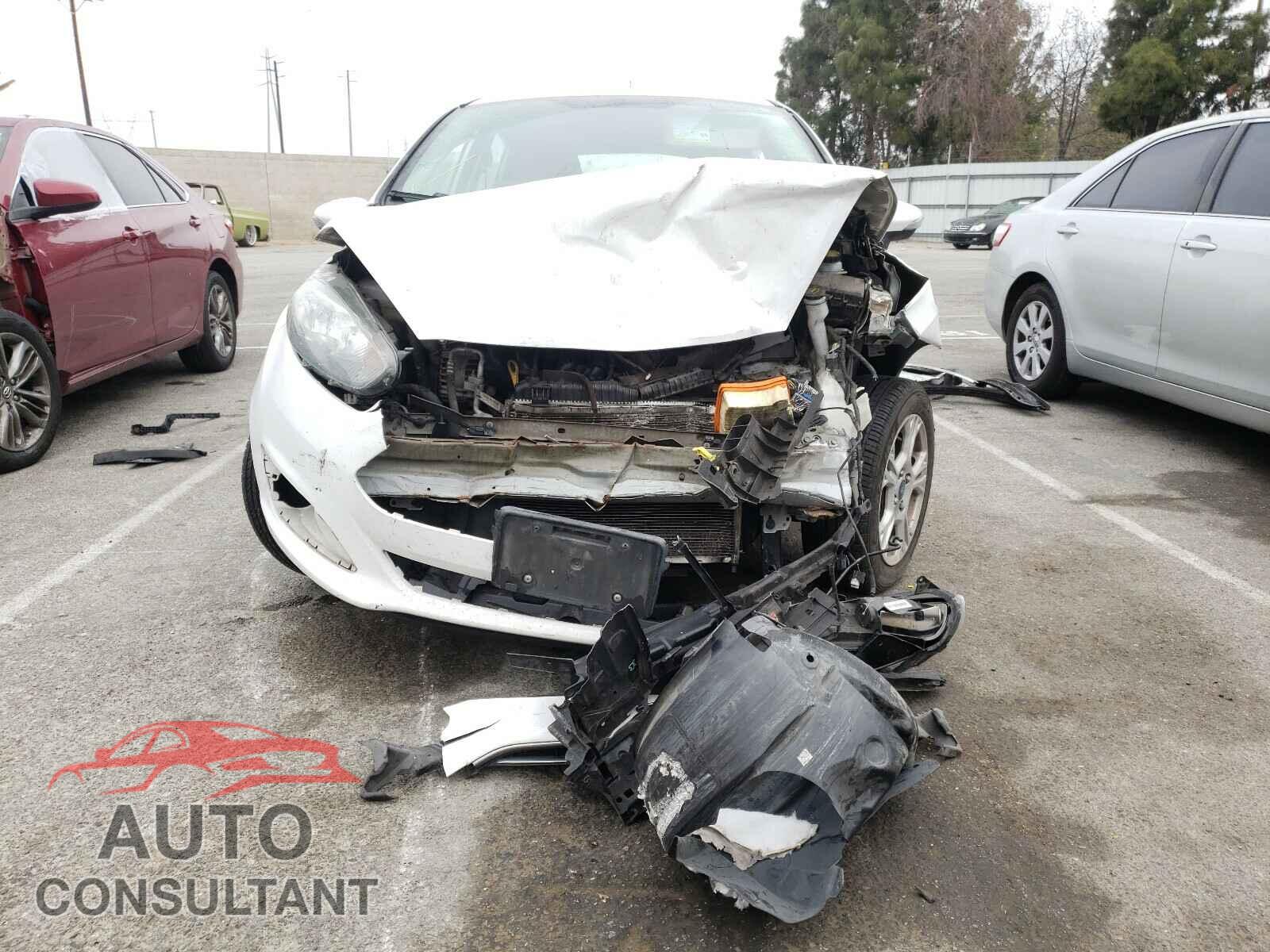 FORD FIESTA 2016 - 3FADP4EJ7GM105184
