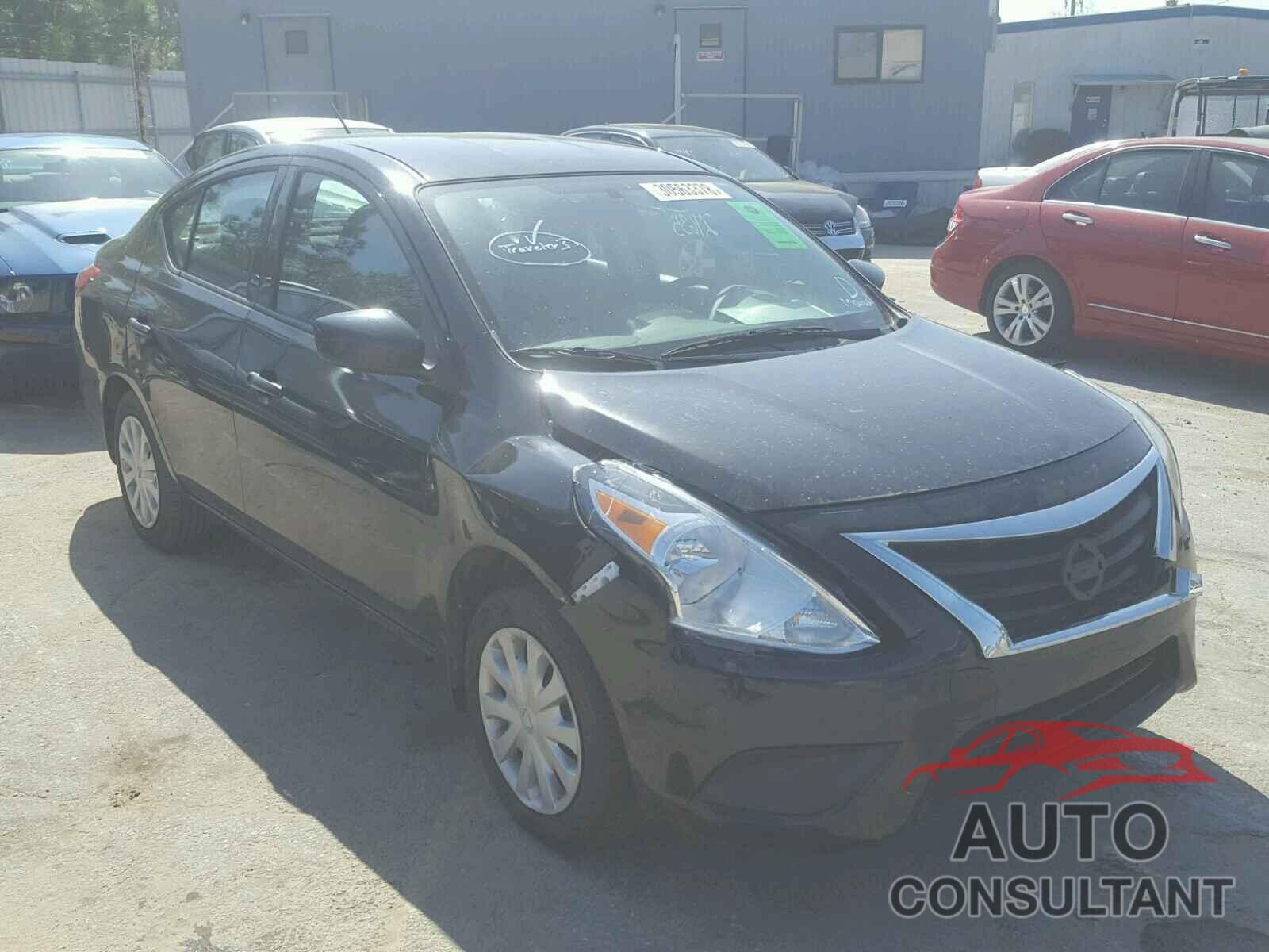 NISSAN VERSA 2017 - 3N1CN7APXHL810837