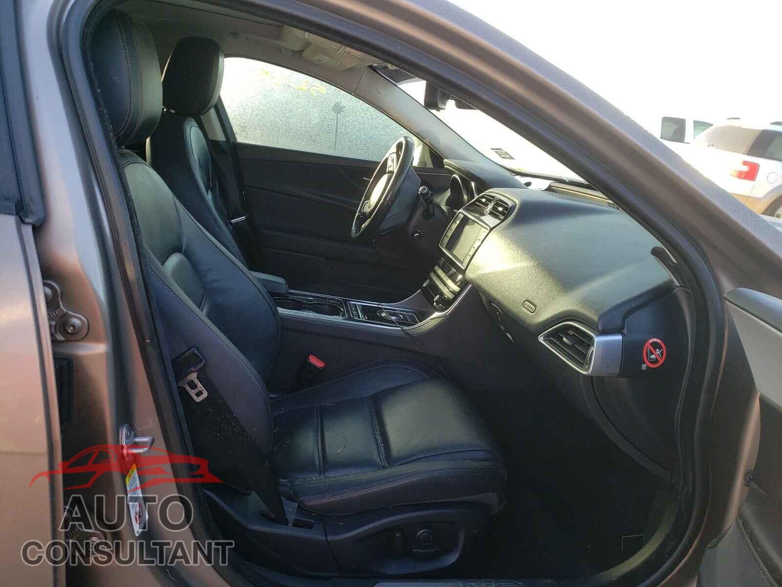 JAGUAR XE 2017 - SAJAE4BG0HA961972
