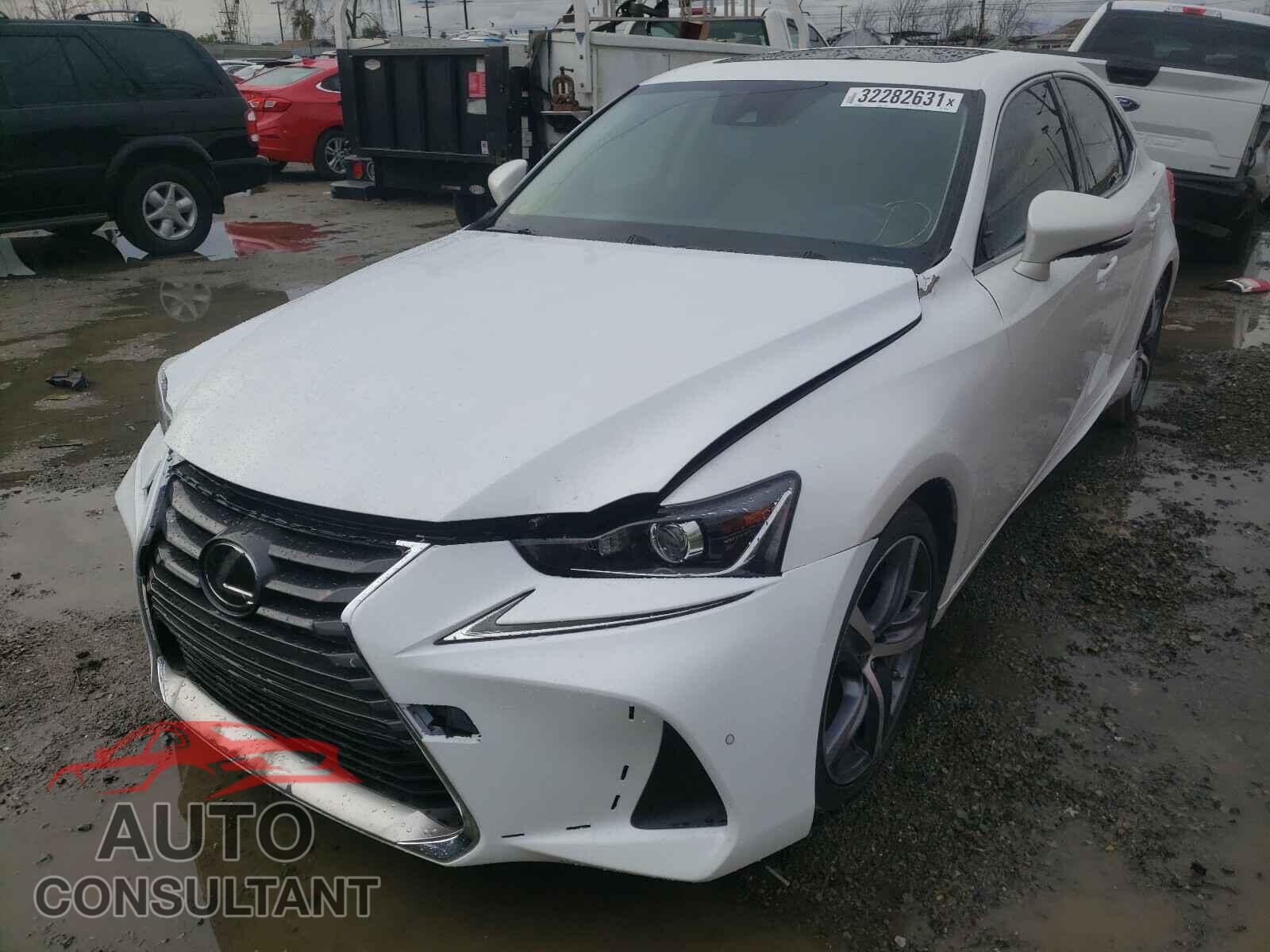 LEXUS IS 2017 - JTHBA1D23H5045499