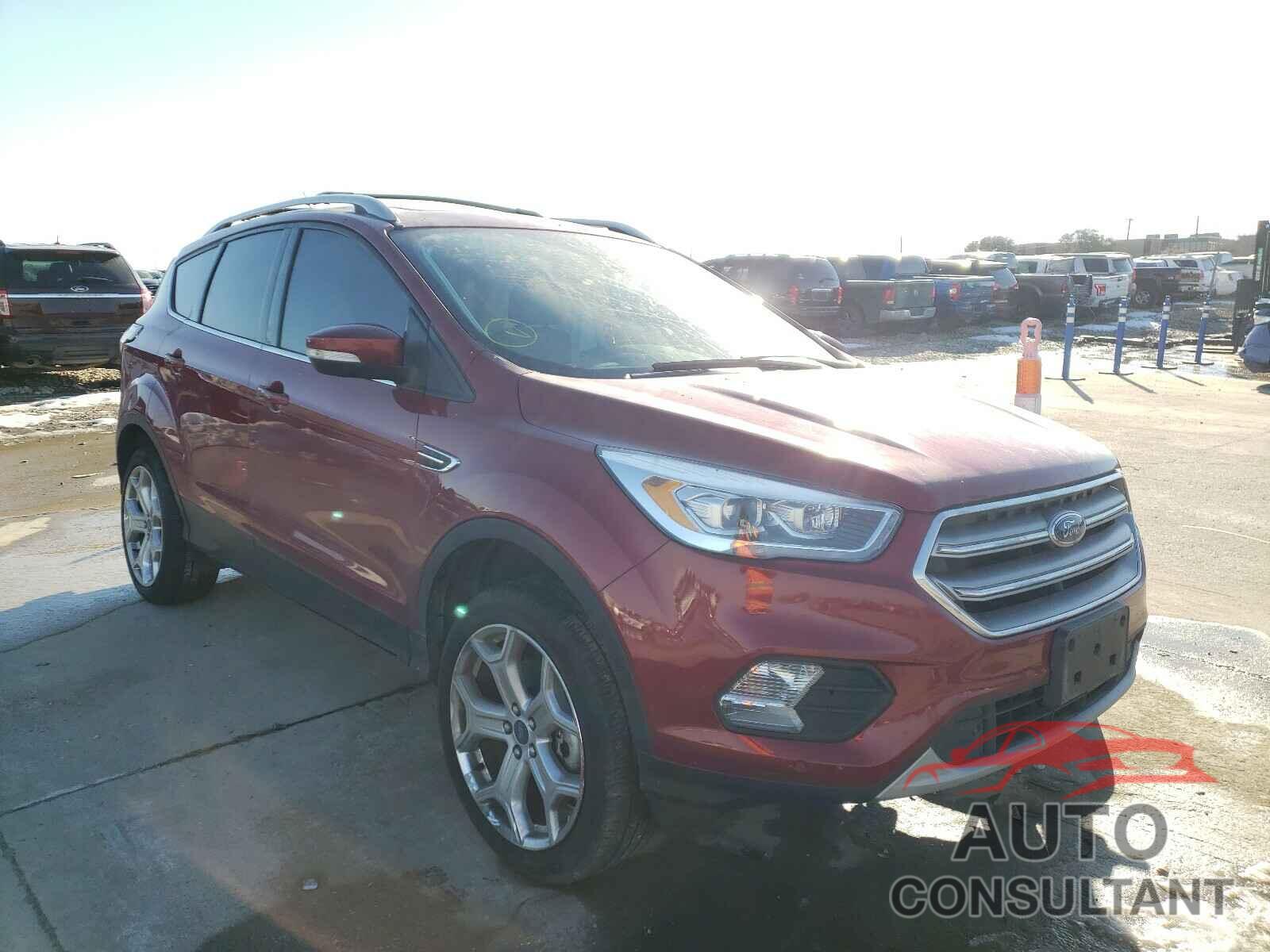 FORD ESCAPE 2017 - 1FMCU0J99HUE93644