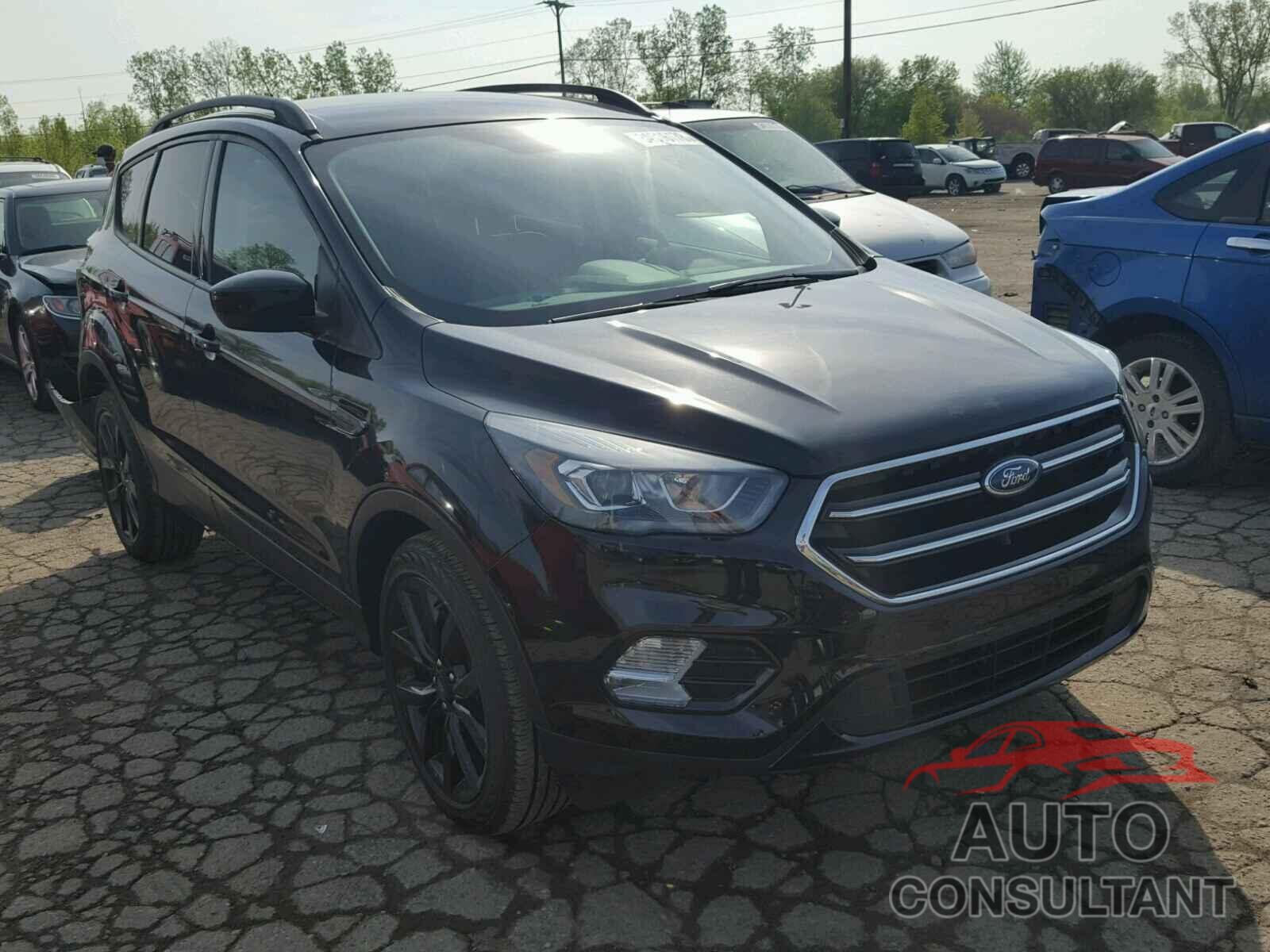 FORD ESCAPE 2017 - 1FMCU0G96HUE45994
