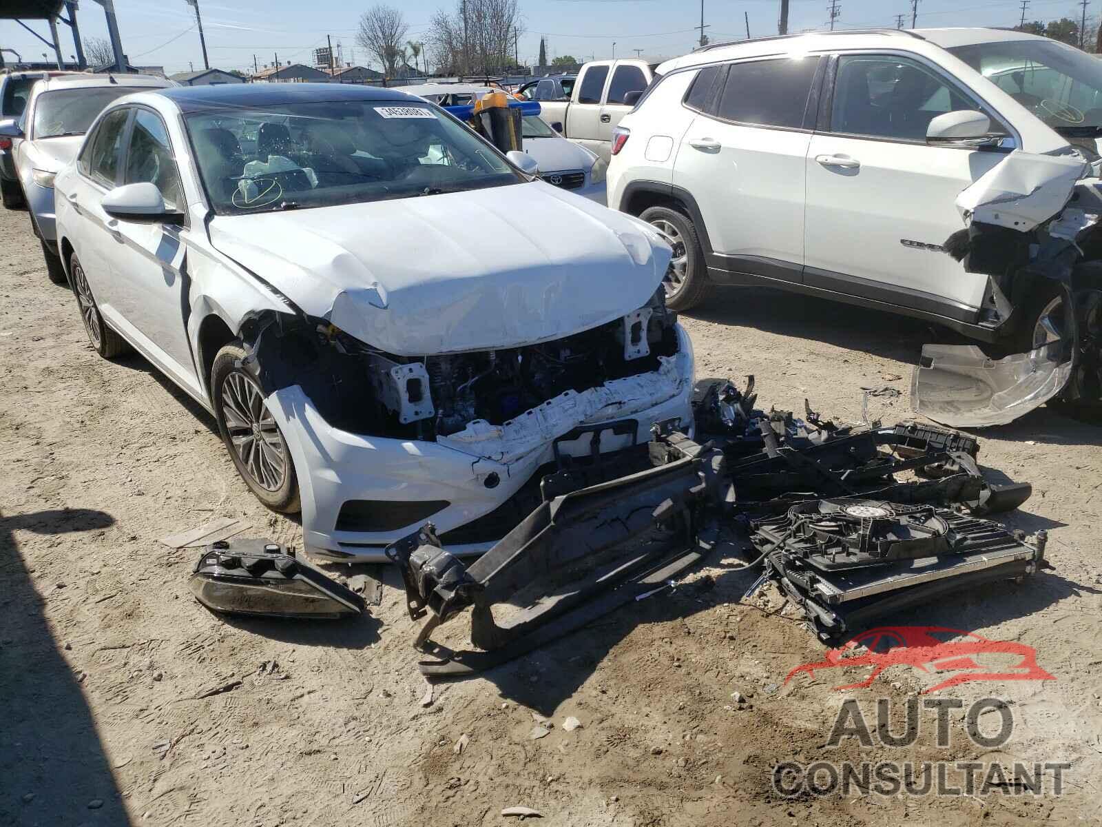 VOLKSWAGEN JETTA 2019 - 3VWC57BU3KM132433