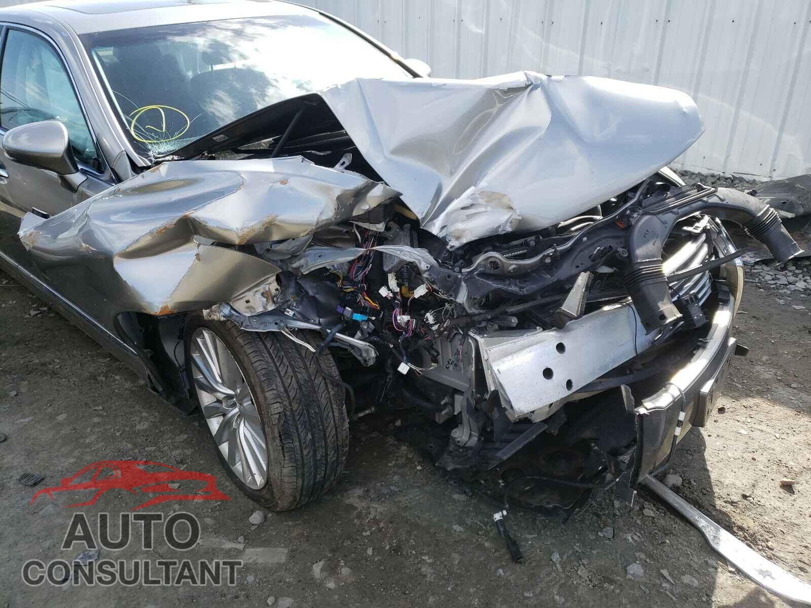 LEXUS LS460 2017 - JTHCL5EF2H5027762