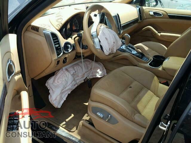 PORSCHE CAYENNE 2017 - WP1AA2A27HKA83731
