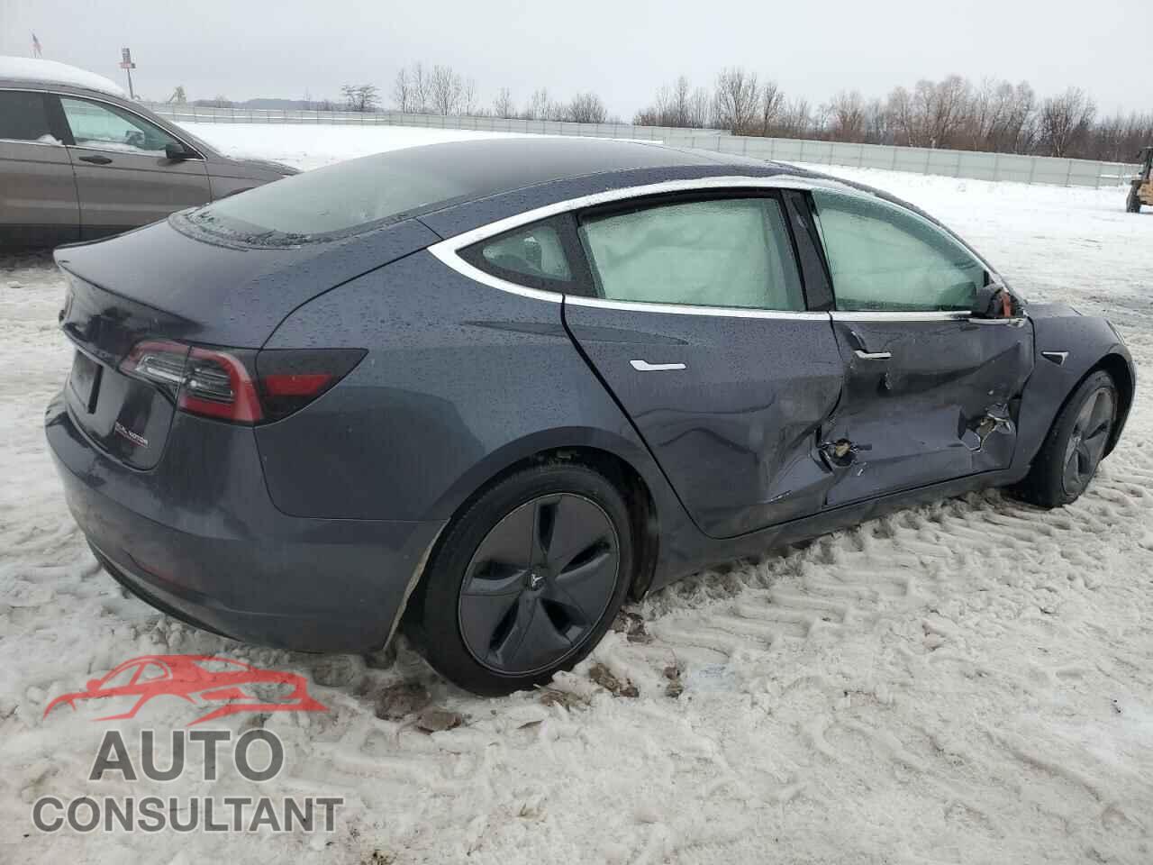 TESLA MODEL 3 2019 - 5YJ3E1EB2KF390831