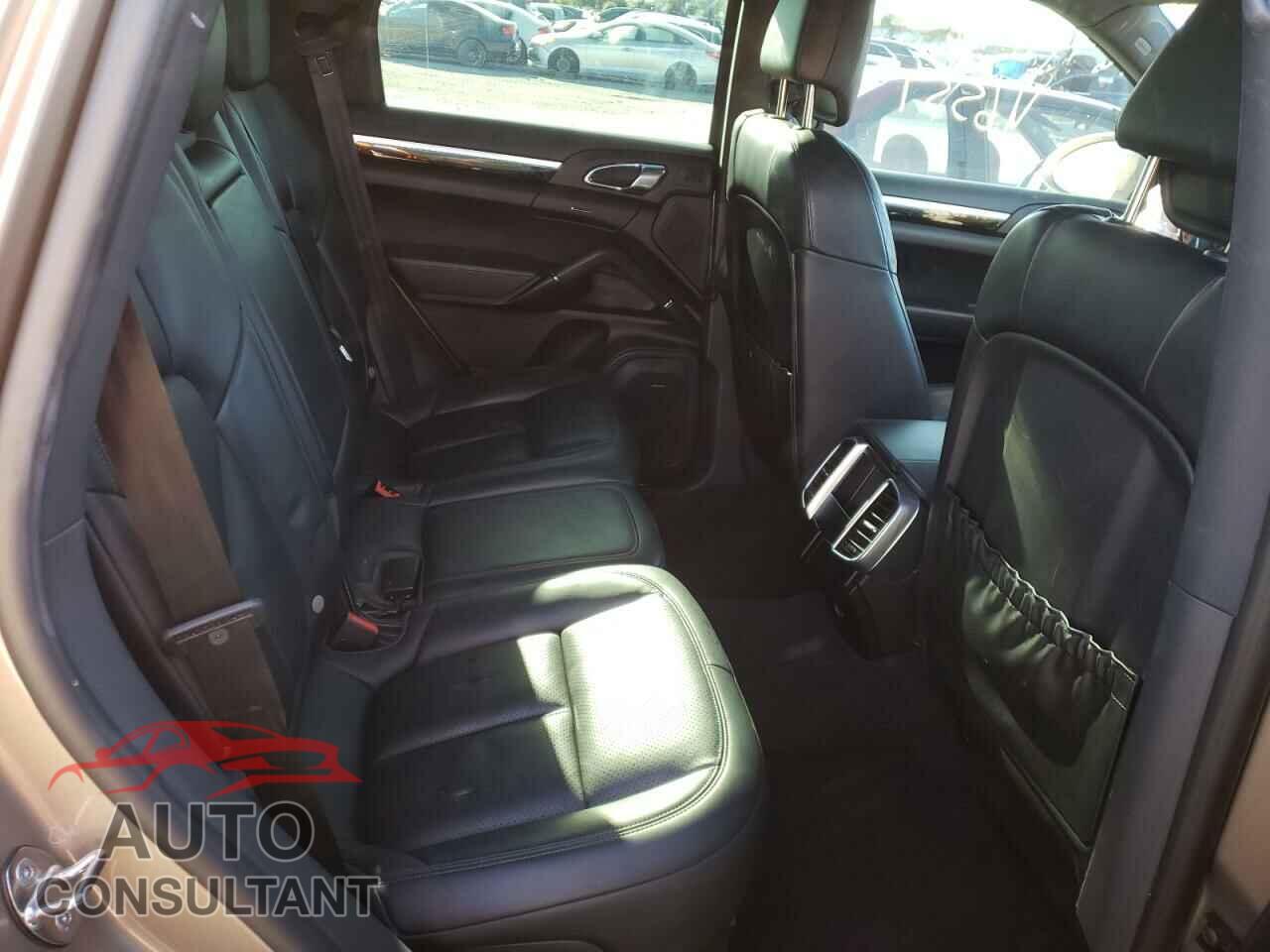 PORSCHE CAYENNE 2017 - WP1AA2A28HKA89540