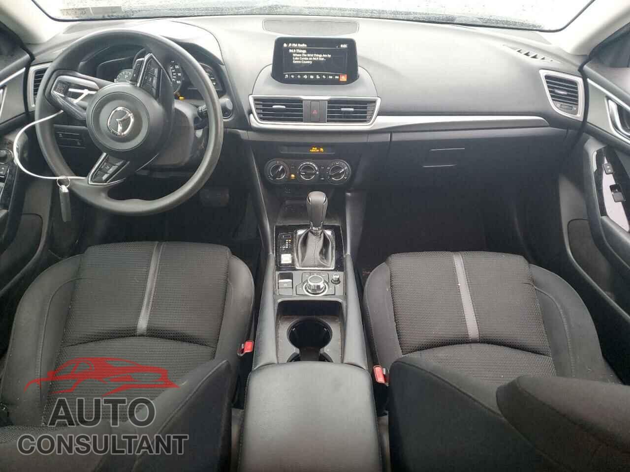 MAZDA 3 2017 - 3MZBN1U76HM153382
