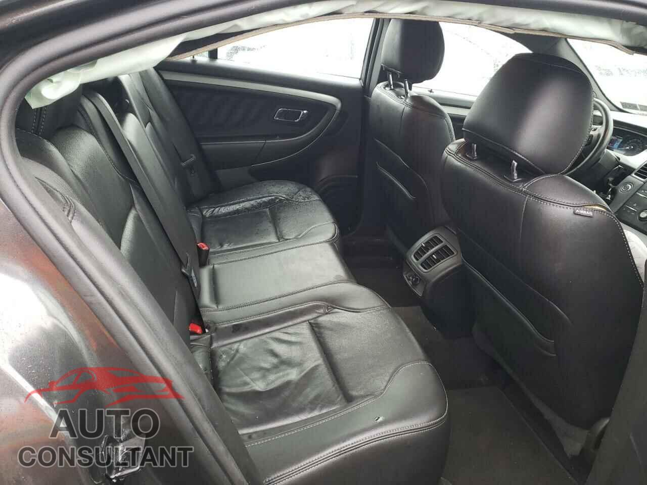 FORD TAURUS 2017 - 1FAHP2H81HG146064