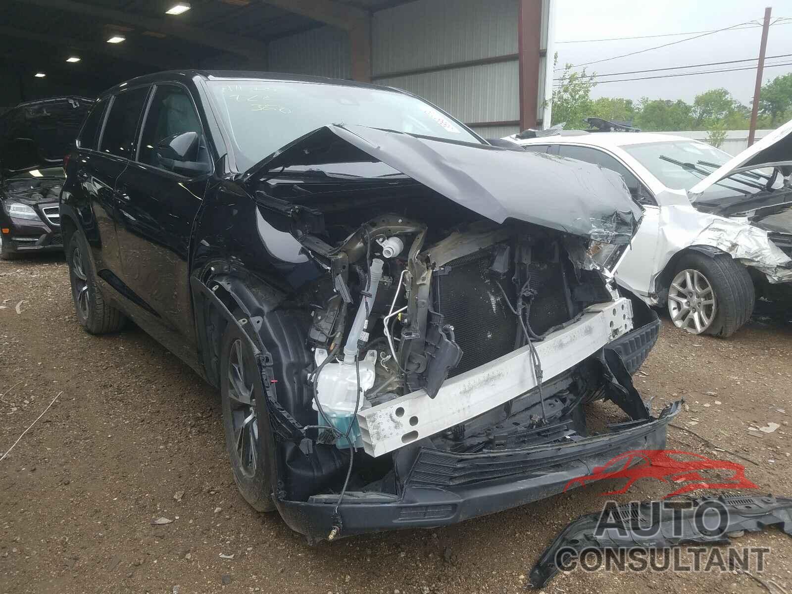 TOYOTA HIGHLANDER 2018 - 5TDZARFH8JS033879