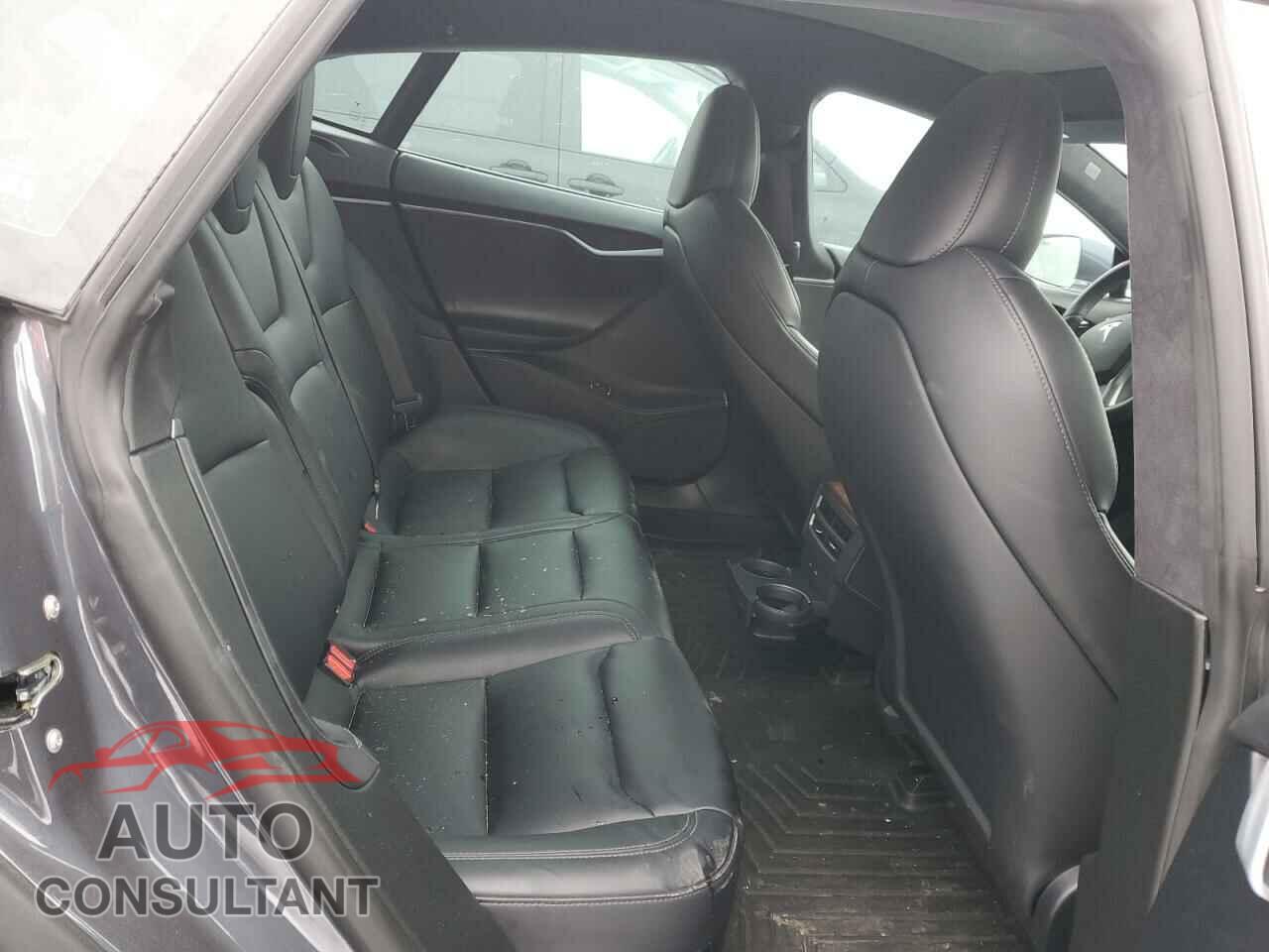 TESLA MODEL S 2021 - 5YJSA1E25MF426098