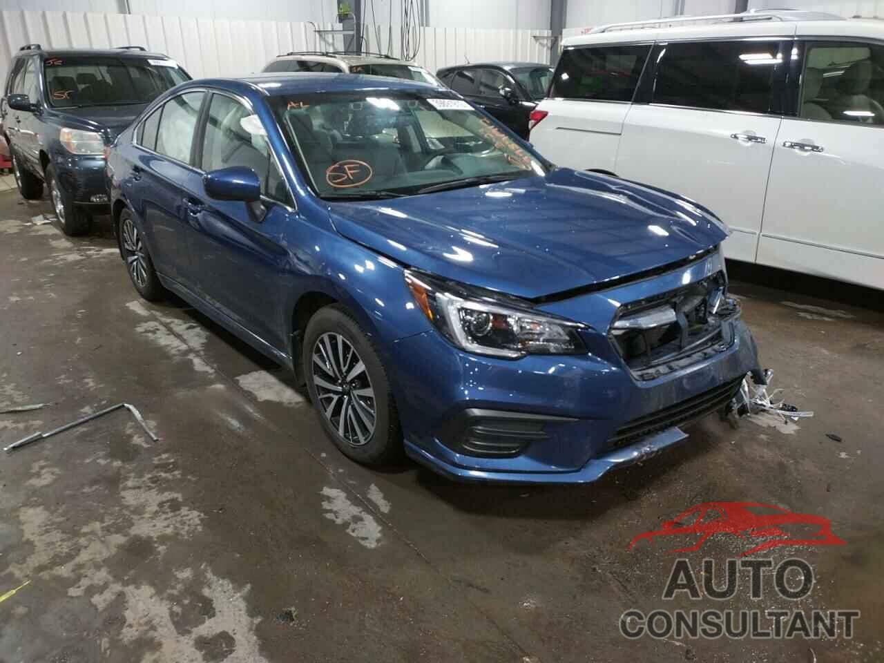 SUBARU LEGACY 2019 - 4S3BNAF62K3040433