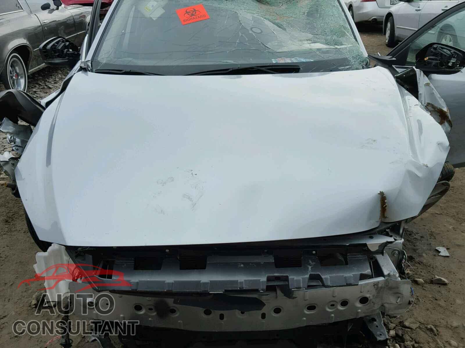 MAZDA 3 2017 - 3MZBN1L72HM125547