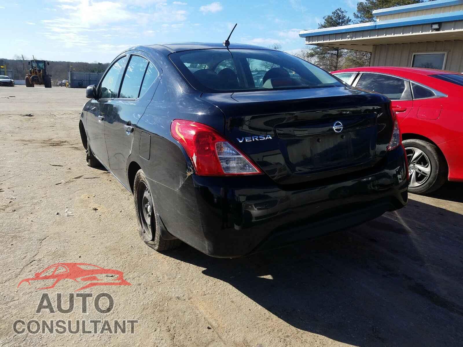 NISSAN VERSA 2015 - 3N1CN7AP1HL902015