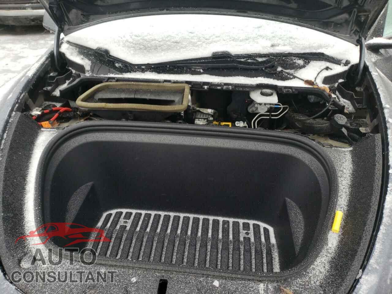 TESLA MODEL Y 2020 - 5YJYGDEE8LF006550