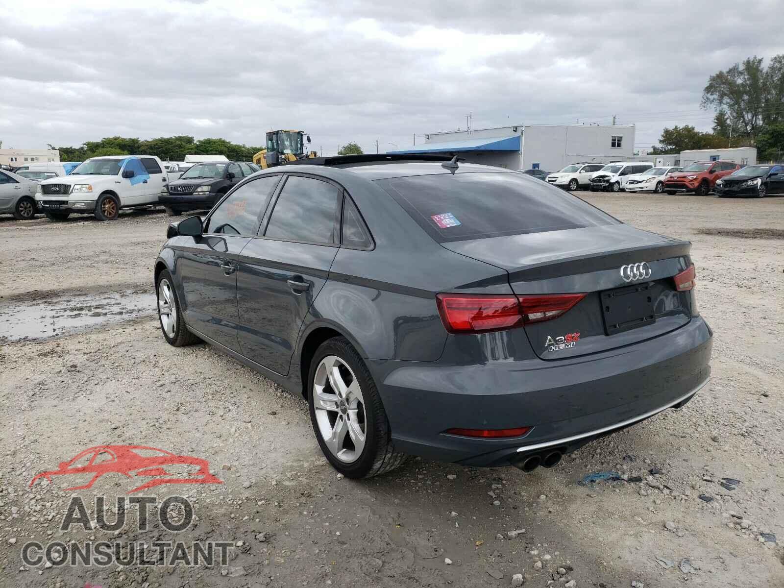 AUDI A3 2017 - WAUAUGFF2H1043805
