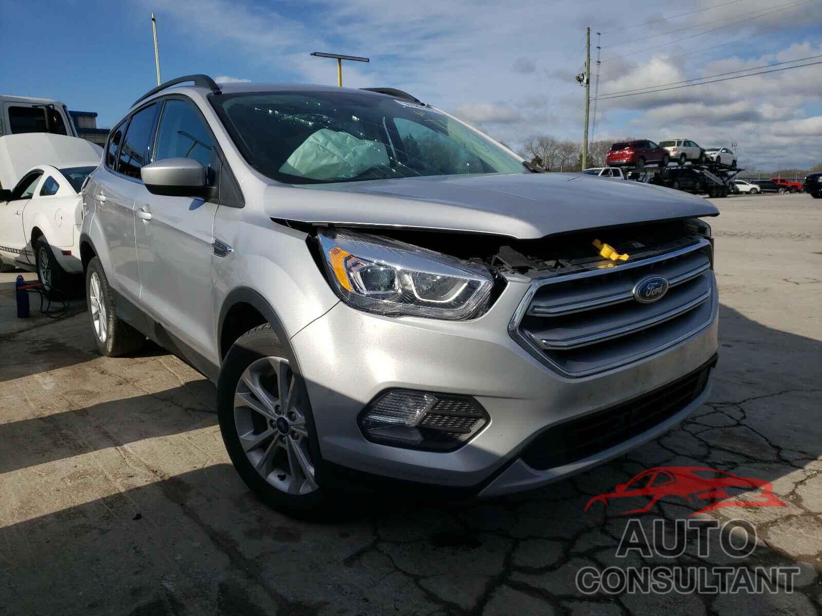 FORD ESCAPE 2017 - 1FMCU0GD2HUC33341