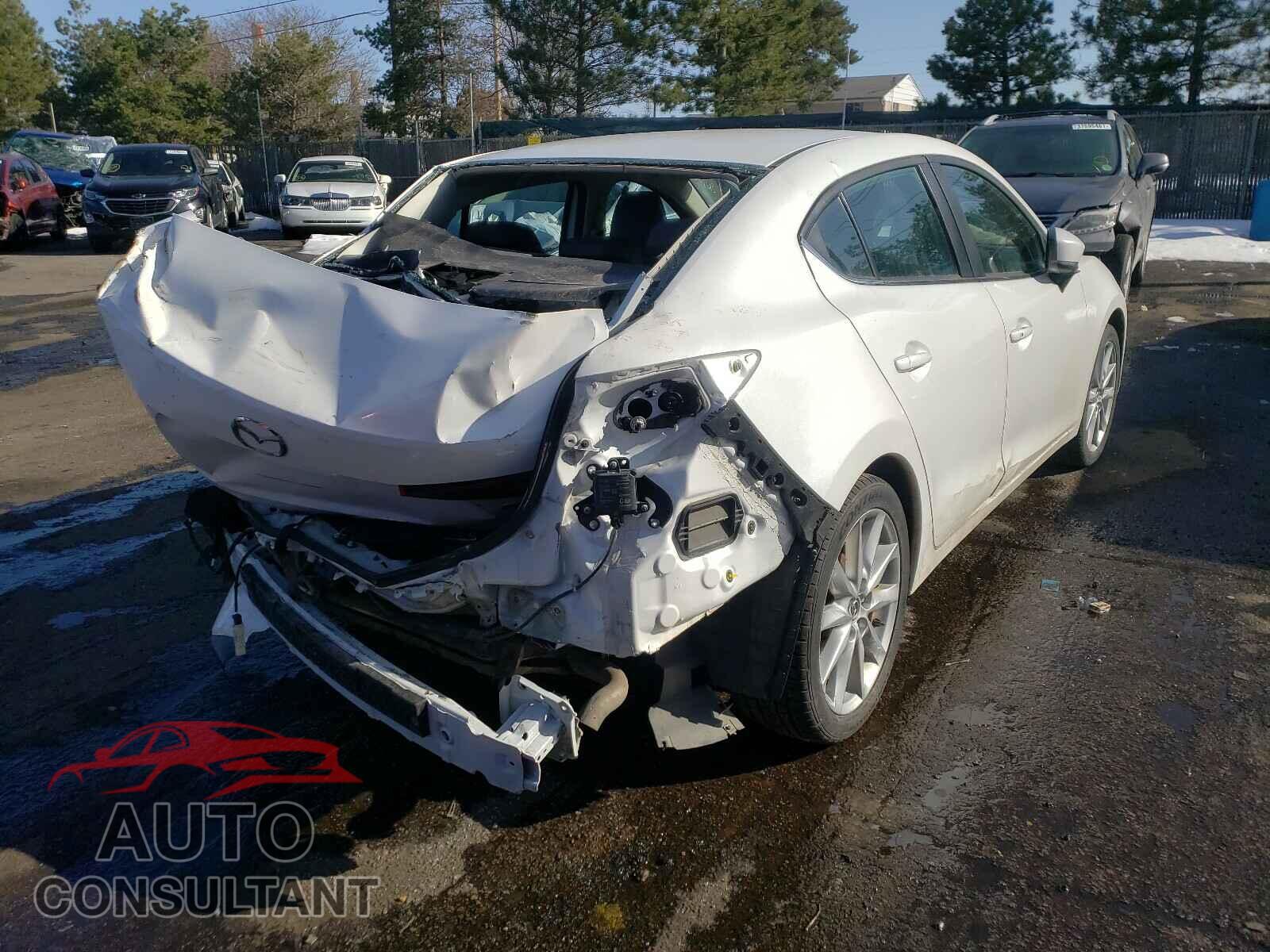 MAZDA 3 2017 - 3MZBN1V7XHM104703