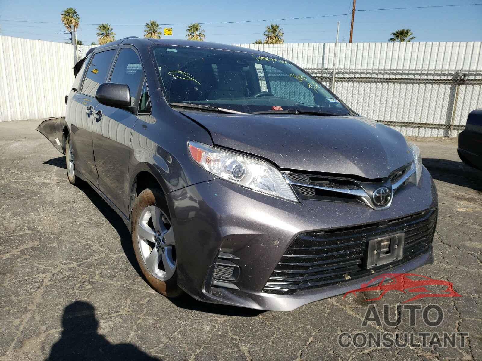 TOYOTA SIENNA 2018 - 5TDKZ3DC3JS902581