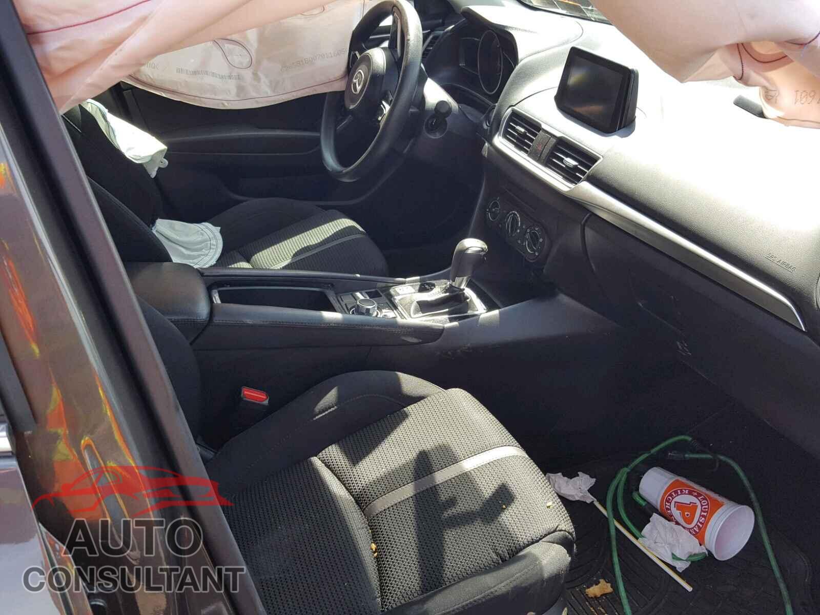 MAZDA 3 2017 - 3MZBN1U70HM119731