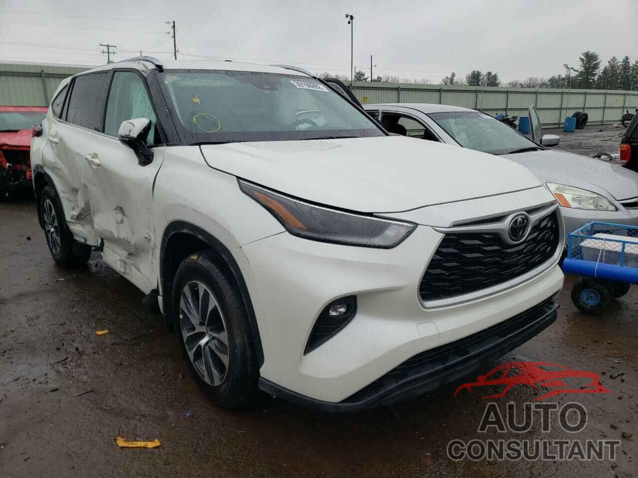 TOYOTA HIGHLANDER 2021 - 5TDGZRBH3MS527464